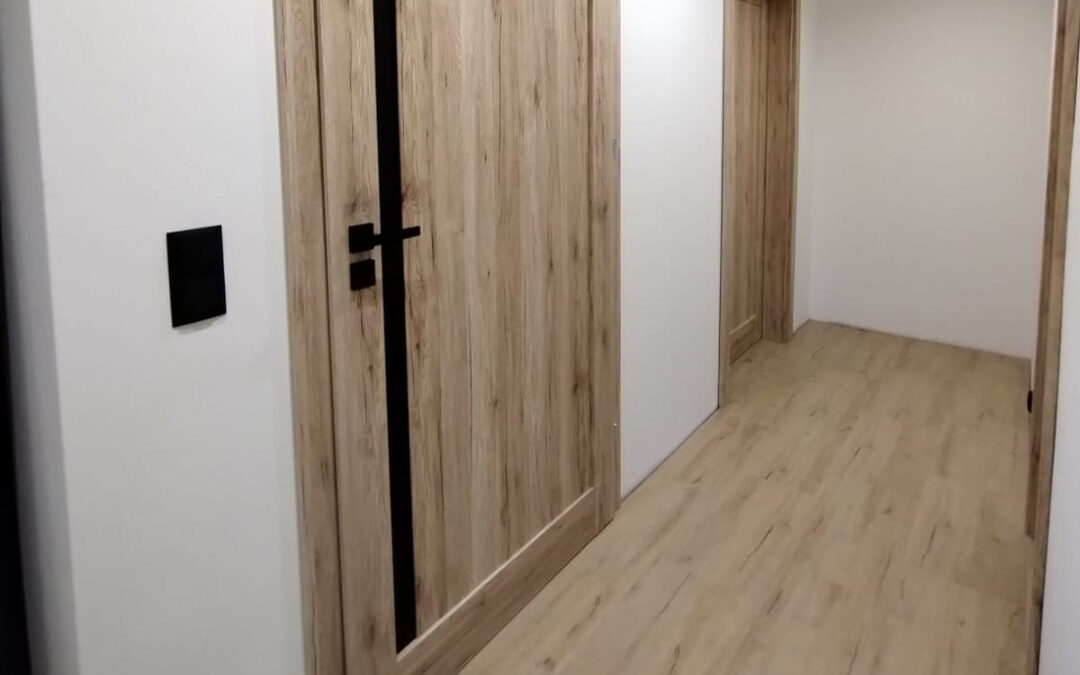 Kolonia Łomnicka k. Częstochowy – montaż drzwi wewnętrznych